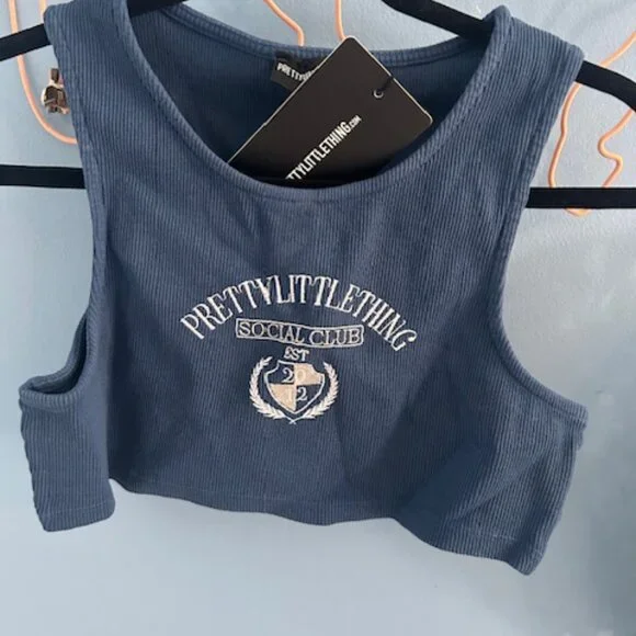 Crop Top - Picture 4 of 4